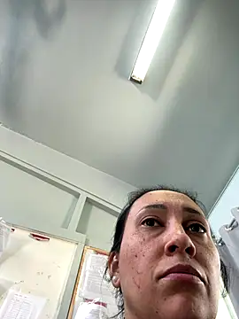 Snapshot of Deusaindia chatting on 12-16-25, 01:37 Deusaindia online show from 12-16-25, 01:37