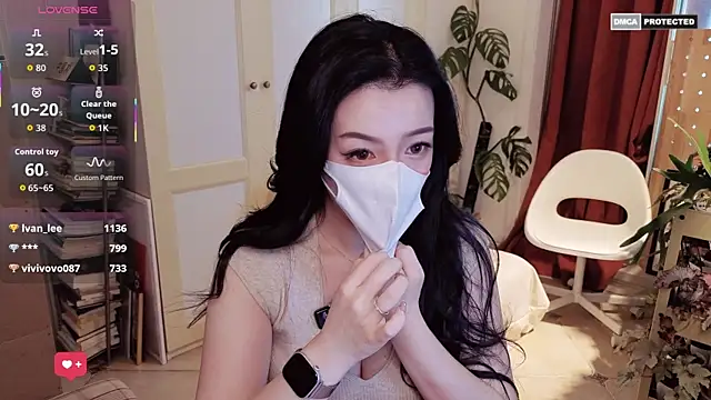 Snapshot of nayomi_34f chatting on 04-04-26, 06:42 nayomi 34f online show from 04-04-26, 06:42