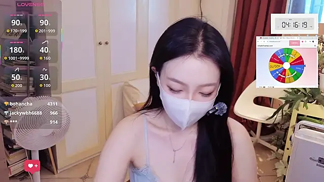 nayomi 34f online show from 04-29-26, 08:18