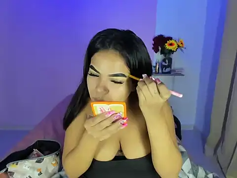 Snapshot of 18teenssexy chatting on 12-04-25, 11:20 18teenssexy online show from 12-04-25, 11:20