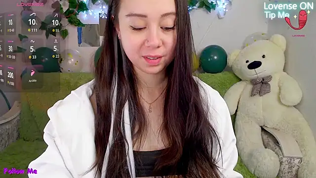 AlinaEleven online show from 12-14-25, 11:43