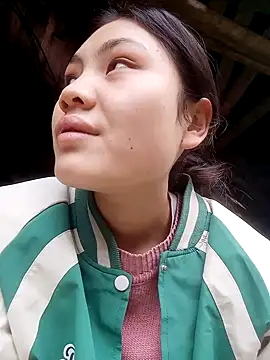 Snapshot of Hilary-123 chatting on 01-08-26, 01:11 Hilary-123 online show from 01-08-26, 01:11