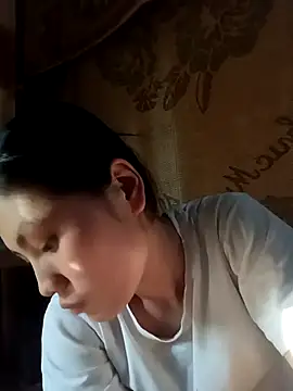 Snapshot of Hilary-123 chatting on 05-14-26, 10:23 Hilary-123 online show from 05-14-26, 10:23