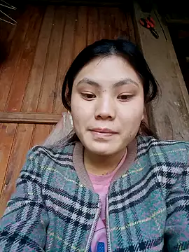 Snapshot of Hilary-123 chatting on 12-22-25, 02:33 Hilary-123 online show from 12-22-25, 02:33