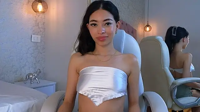 viiolet whitee online show from 12-13-25, 08:37