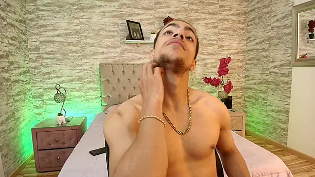 PatrickS25 online show from 12-03-25, 04:35