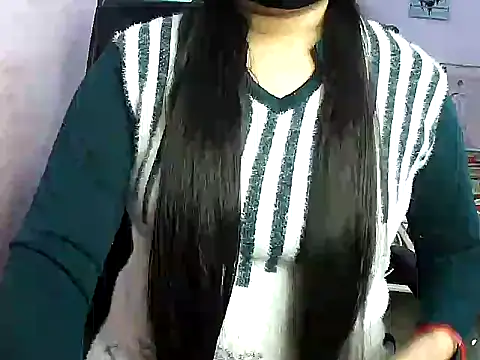 naughty-prachi online show from 12-17-25, 09:03