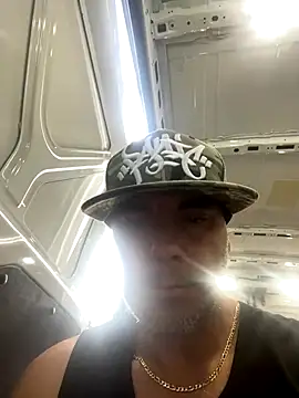 Snapshot of ValuedConcept687 chatting on 12-22-25, 05:57 ValuedConcept687 online show from 12-22-25, 05:57