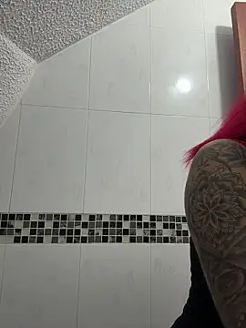 Scarlett firee online show from 12-05-25, 04:05