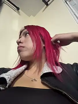 Scarlett firee online show from 01-14-26, 05:11