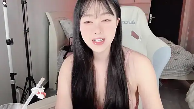 CCmakelong online show from 06-10-26, 05:19