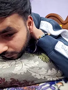 Snapshot of AlphaAura460 chatting on 12-21-25, 10:28 AlphaAura460 online show from 12-21-25, 10:28