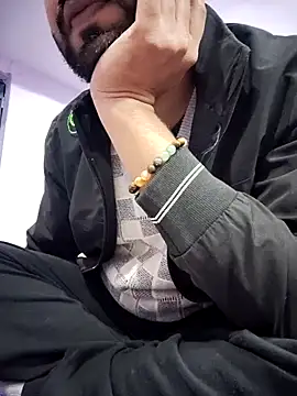 Snapshot of AlphaAura460 chatting on 01-07-26, 09:36 AlphaAura460 online show from 01-07-26, 09:36