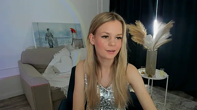 MidnighteAura online show from 05-28-26, 04:31