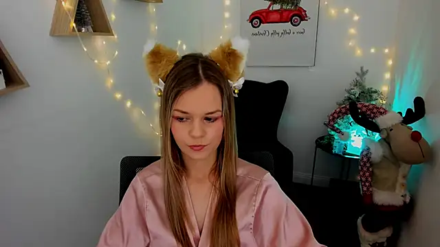 Snapshot of MidnighteAura chatting on 12-18-25, 06:23 MidnighteAura online show from 12-18-25, 06:23