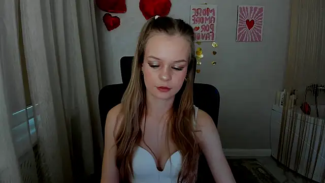 MidnighteAura online show from 02-22-26, 11:45