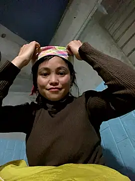 Snapshot of Lilik2 chatting on 01-11-26, 12:45 Lilik2 online show from 01-11-26, 12:45