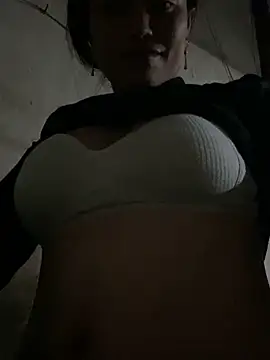 Snapshot of Lilik2 chatting on 12-04-25, 08:52 Lilik2 online show from 12-04-25, 08:52