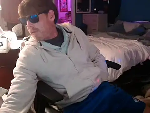 BamaBoi40AL online show from 12-04-25, 05:12