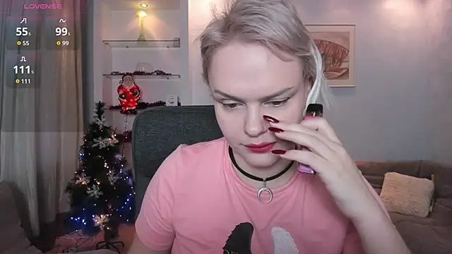 Snapshot of KamillaJei chatting on 01-09-26, 05:58 KamillaJei online show from 01-09-26, 05:58