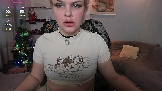 Snapshot of KamillaJei chatting on 01-08-26, 06:30 KamillaJei online show from 01-08-26, 06:30