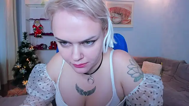 Snapshot of KamillaJei chatting on 01-07-26, 06:40 KamillaJei online show from 01-07-26, 06:40