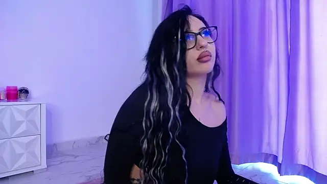 RavenFoxxy online show from 05-30-26, 05:36