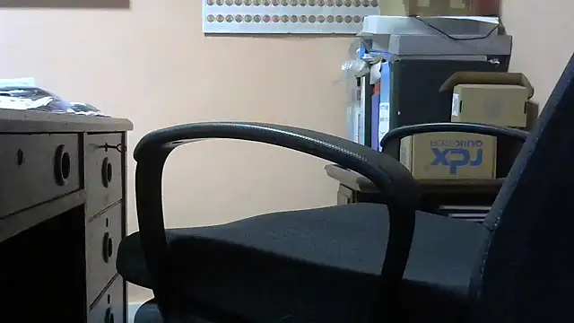 Yoghi65 online show from 12-01-25, 01:34