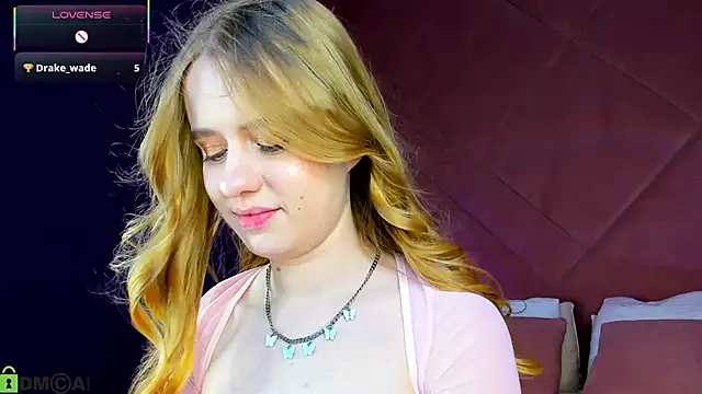 Victori Fox online show from 01-14-26, 01:09