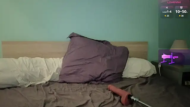 Snapshot of EvanIz101 chatting on 02-12-26, 09:58 EvanIz101 online show from 02-12-26, 09:58