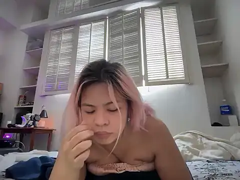 Snapshot of Tina_Slick chatting on 05-25-26, 05:07 Tina Slick online show from 05-25-26, 05:07