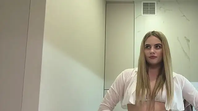 ShirlStyer online show from 12-16-25, 01:04