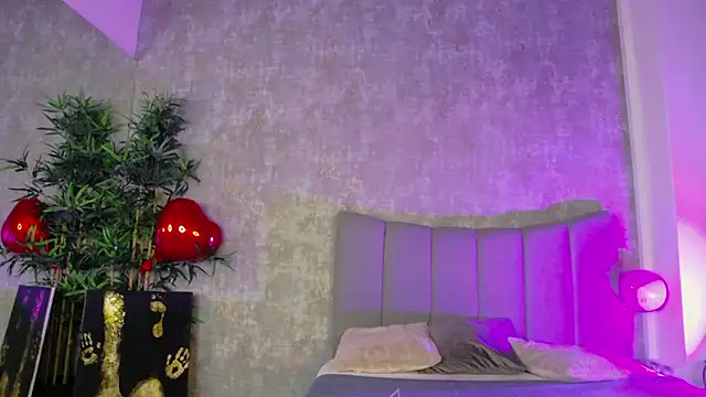 LucyRayy online show from 02-24-26, 08:10