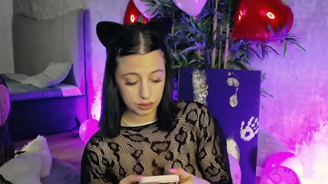 LucyRayy online show from 02-14-26, 08:20