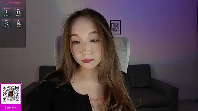 LuluSpark online show from 01-06-26, 03:32