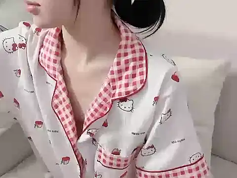 Yuyu-baobei online show from 06-01-26, 08:25