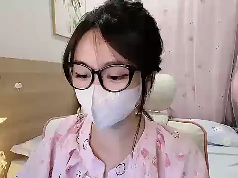 Yuyu-baobei online show from 12-18-25, 09:18