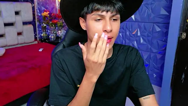 StormLuxX online show from 02-26-26, 07:47