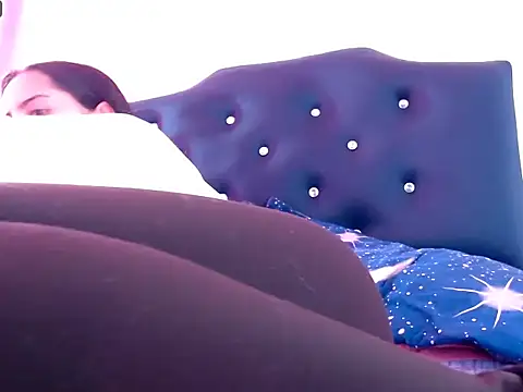 Snapshot of MisNicol chatting on 04-08-26, 02:51 MisNicol online show from 04-08-26, 02:51