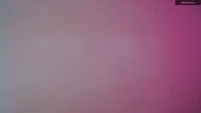 Snapshot of MisNicol chatting on 01-09-26, 04:14 MisNicol online show from 01-09-26, 04:14