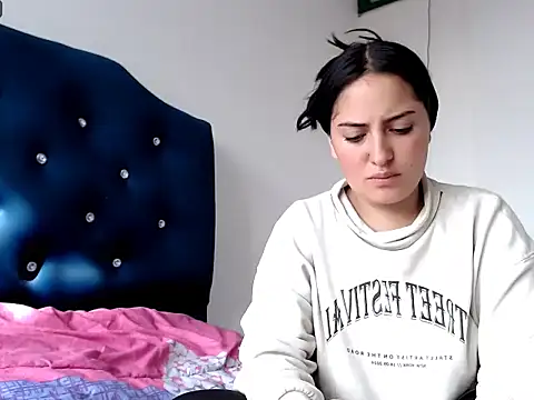 Snapshot of MisNicol chatting on 04-07-26, 01:02 MisNicol online show from 04-07-26, 01:02