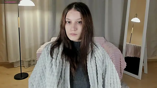 KrisDoeil online show from 12-19-25, 02:26