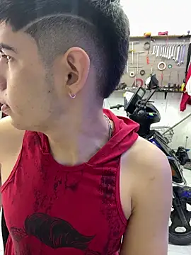 Johan stick online show from 12-15-25, 05:08