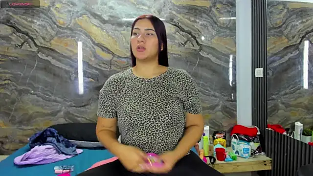 Snapshot of Evy_connor chatting on 01-06-26, 12:09 Evy connor online show from 01-06-26, 12:09