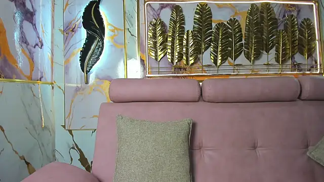 GoldenMusee  online show from 01-10-26, 05:52