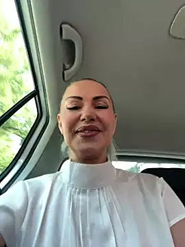 Snapshot of AnikaSunshine chatting on 06-29-26, 01:22 AnikaSunshine online show from 06-29-26, 01:22