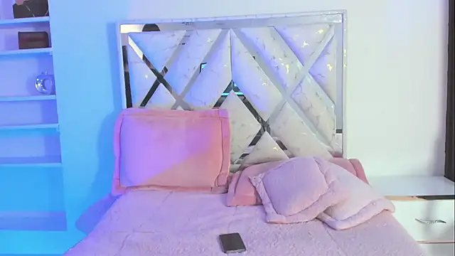 ElenaLauren online show from 02-07-26, 01:52