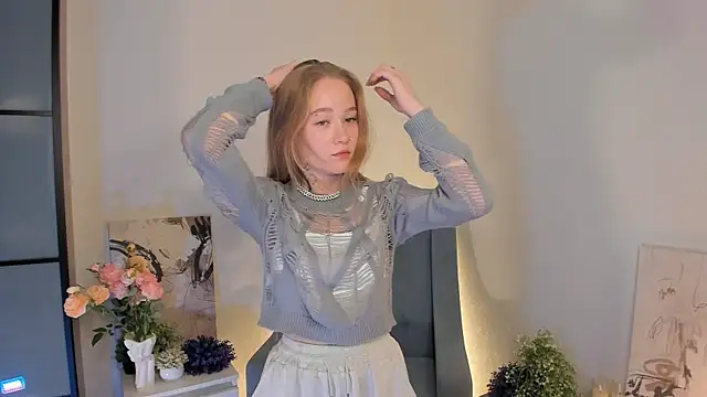 Snapshot of MaireLanda chatting on 12-17-25, 05:34 MaireLanda online show from 12-17-25, 05:34