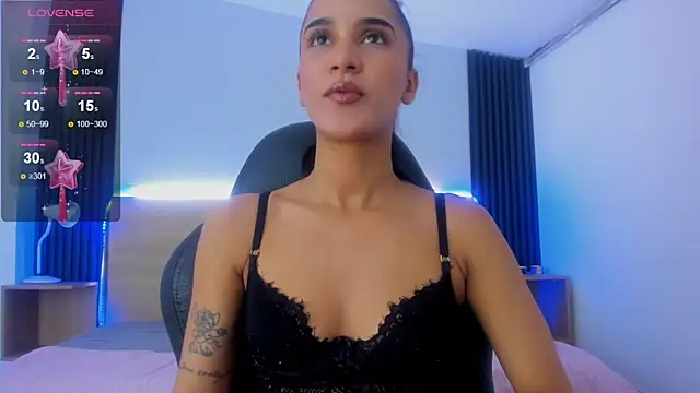 Snapshot of Samantha_luv_ chatting on 02-11-26, 02:22 Samantha luv online show from 02-11-26, 02:22