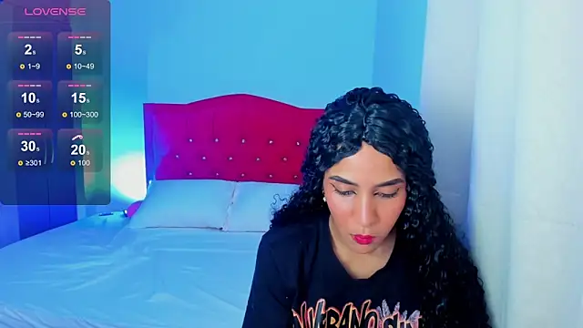 Samantha luv  online show from 03-11-26, 01:32